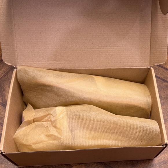 NWT QJN Mary Jane Shoes Women Flat Comfortable leather Casual Ladies beige 8 - Picture 10 of 12